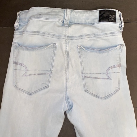 American Eagle Outfitters Size 2 Hi-Rise Jegging Super Super Stretch Distress - Picture 8 of 16